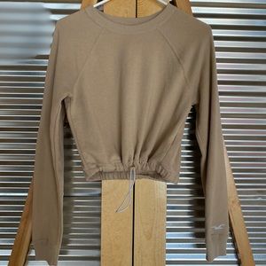 ADORABLE HOLLISTER TAN CROP TOP
